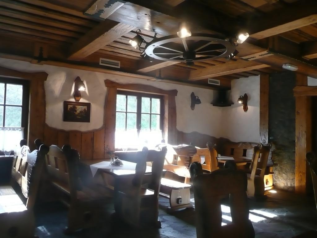 Karczma Parchatka Ngoại thất bức ảnh